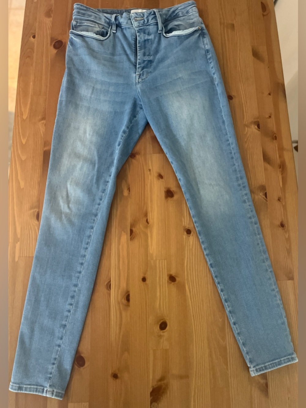 Frame le skinny jeans fits waist 29-34 (FRAME size 2)